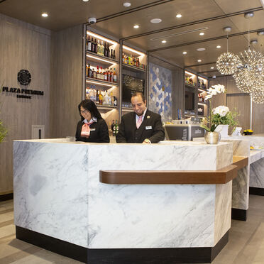 Dallas three hours lounge access, , hi-res