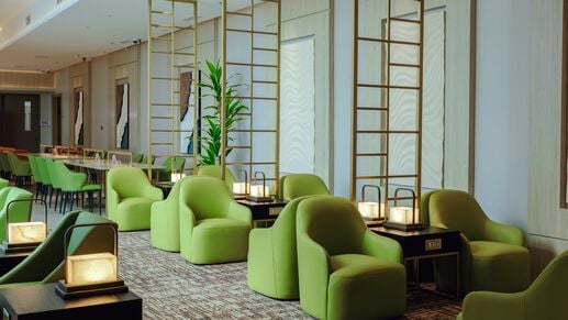 Clark lounge three hours, , hi-res